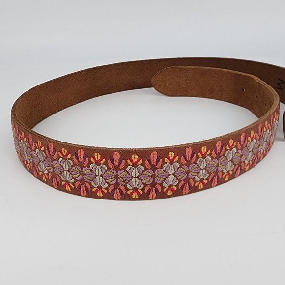 Lucky Brand Embroidered Leather Belt Purple Flowers on Brown Size M - Picture 7 of 8